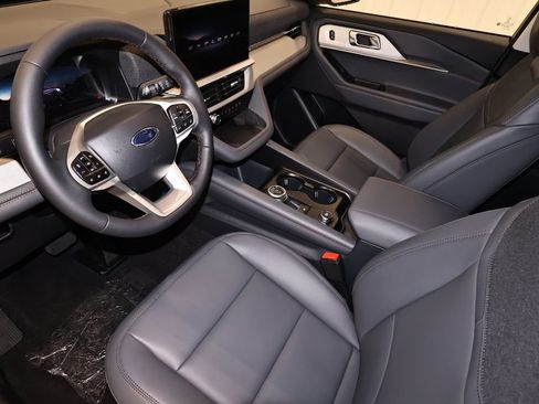 New 2026 Ford Explorer Active w/ Active Comfort Package AWD/4WD image 31