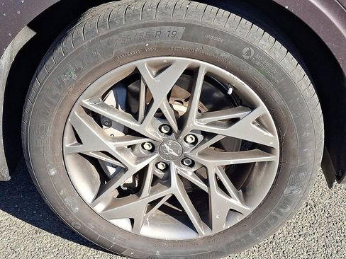 Used 2023 Genesis GV70 2.5T Select w/ Select Package image 9