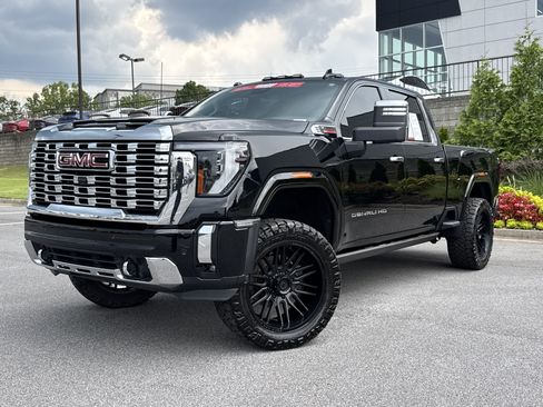 Used 2024 GMC Sierra 2500 Denali w/ Denali Reserve Package AWD/4WD image 5