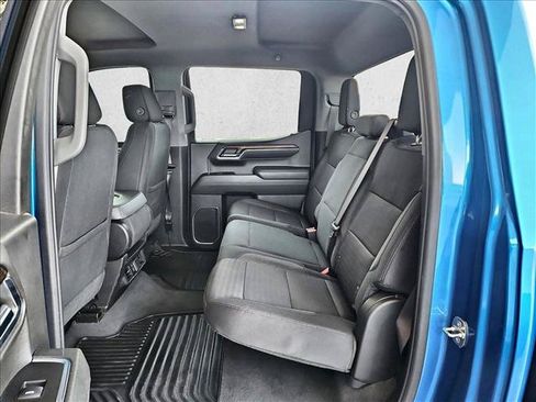 Used 2023 Chevrolet Silverado 1500 RST AWD/4WD image 18