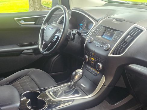 Used 2017 Ford Edge SEL AWD/4WD image 18
