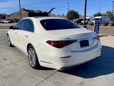 Used 2021 Mercedes-Benz S 580 4MATIC Sedan image 3