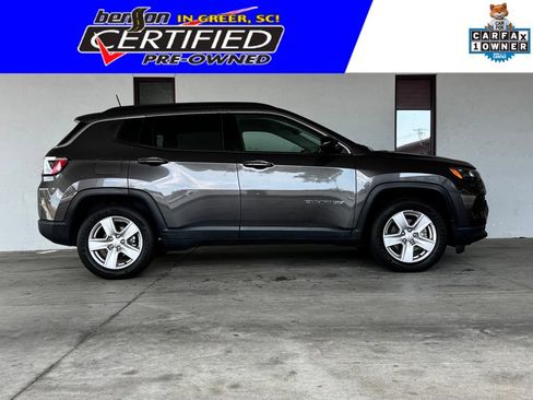 Used 2022 Jeep Compass Latitude w/ Convenience Group FWD image 1