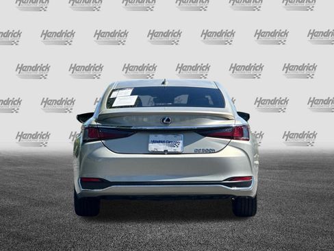 Certified 2020 Lexus ES 300h w/ Premium Package FWD image 6