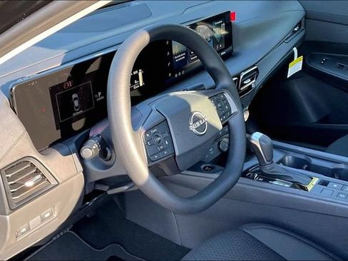 New 2027 Nissan Sentra S w/ Floor Mat Package FWD image 7