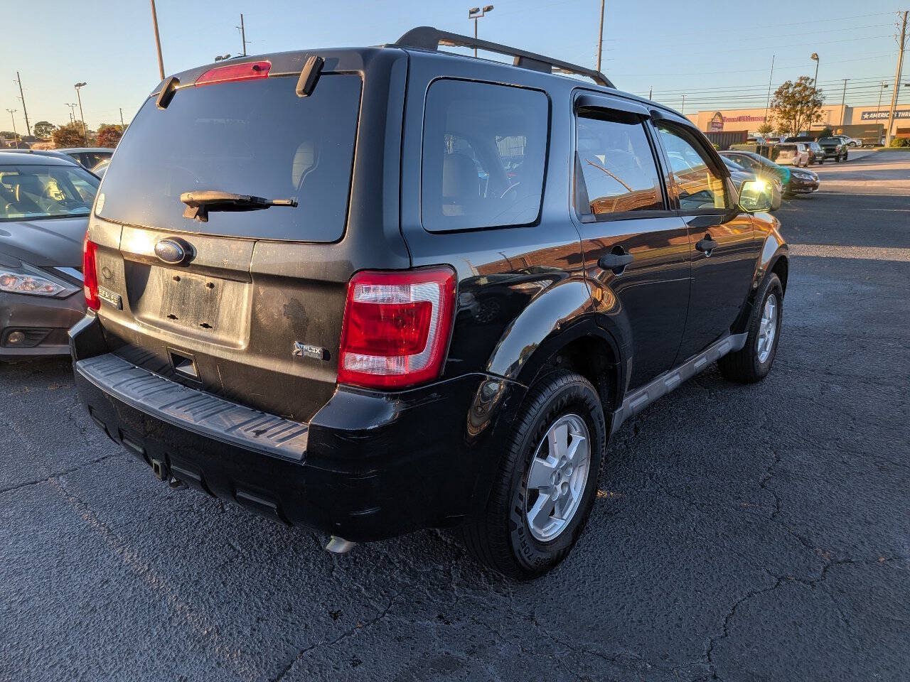 Used 2011 Ford Escape XLT w/ 202A Rapid Spec Order Code FWD image 16