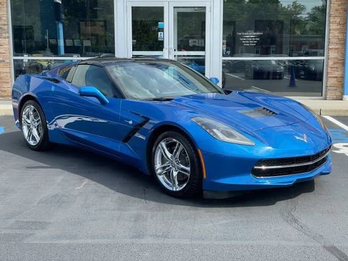 Used 2016 Chevrolet Corvette Stingray Coupe w/ Battery Protection Package RWD image 1