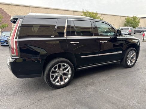 Used 2018 Cadillac Escalade Platinum AWD/4WD image 10