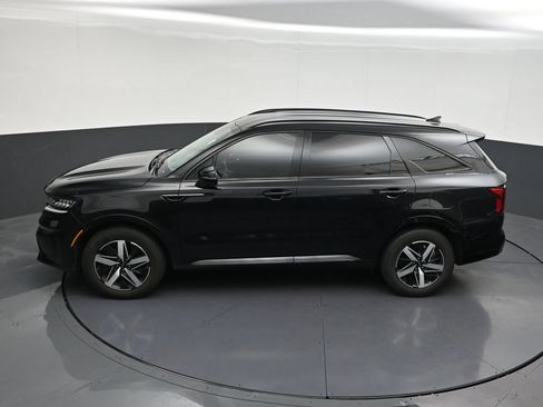 Used 2023 Kia Sorento S FWD image 16