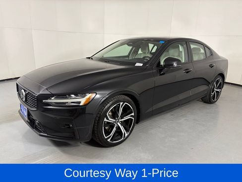 Used 2024 Volvo S60 B5 Plus FWD image 5