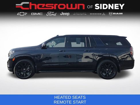Used 2022 Chevrolet Suburban RST w/ Luxury Package AWD/4WD image 16