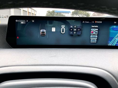 Used 2025 Ford Expedition Active image 25