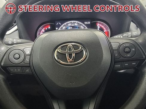 Used 2023 Toyota RAV4 XLE FWD image 19