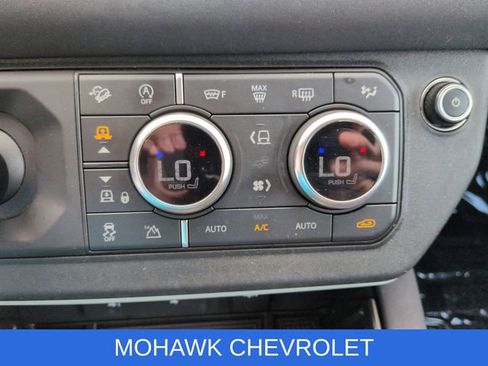 Used 2021 Land Rover Defender 110 AWD/4WD image 19