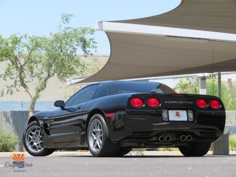 Used 2001 Chevrolet Corvette Z06 w/ Memory Pkg RWD image 2
