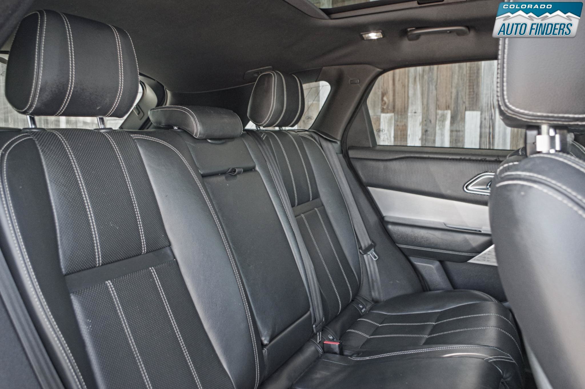 Used 2019 Land Rover Range Rover Velar R-Dynamic SE AWD/4WD image 22