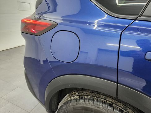 Used 2023 Nissan Rogue SV image 25