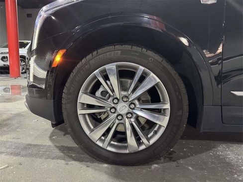 Used 2022 Cadillac XT5 Premium Luxury image 10