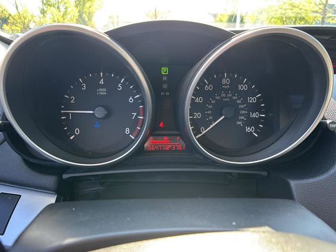 Used 2011 MAZDA MAZDA3 i Touring FWD image 3