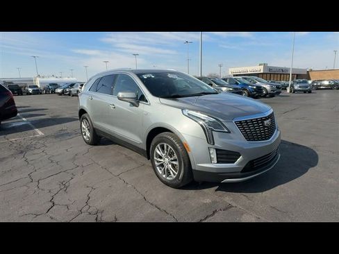 Certified 2023 Cadillac XT5 Premium Luxury image 2