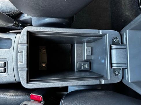 Used 2016 Mitsubishi Outlander SEL image 18