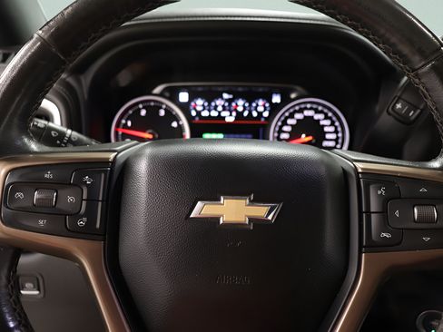 Used 2023 Chevrolet Silverado 2500 High Country w/ Z71 Off-Road Package AWD/4WD image 13