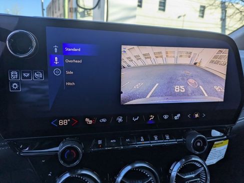 New 2024 Chevrolet Blazer EV LT image 13