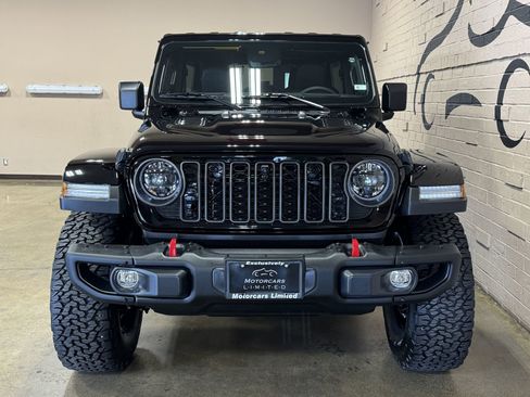 Used 2024 Jeep Wrangler Unlimited Rubicon AWD/4WD image 12