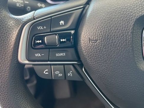 Used 2020 Honda Accord LX image 3