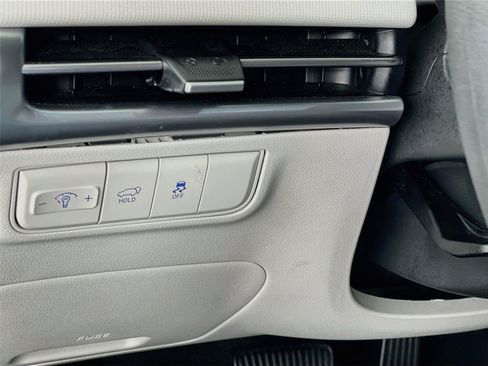 Certified 2025 Hyundai Tucson SEL AWD/4WD image 13