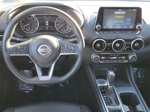 Used 2023 Nissan Sentra SR w/ SR Premium Package image 4