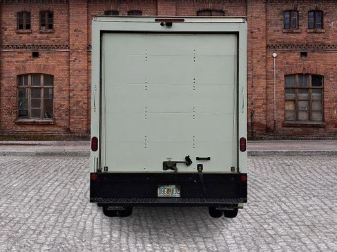 Certified 2023 Ford Transit 350 DRW RWD image 5