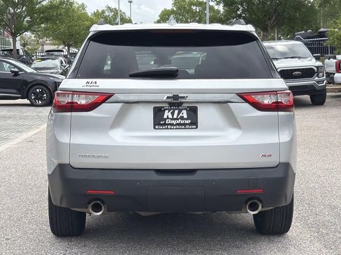 Used 2020 Chevrolet Traverse RS FWD image 5