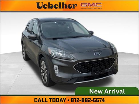 Used 2020 Ford Escape Titanium AWD/4WD image 3