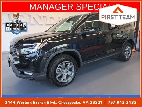 Certified 2025 Honda Passport TrailSport image 1