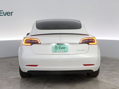 Used 2023 Tesla Model 3 Performance image 13