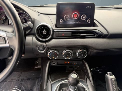 Used 2021 MAZDA MX-5 Miata RF Grand Touring image 26