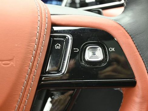 Used 2025 Lincoln Aviator Reserve w/ Equipment Group 201A image 14