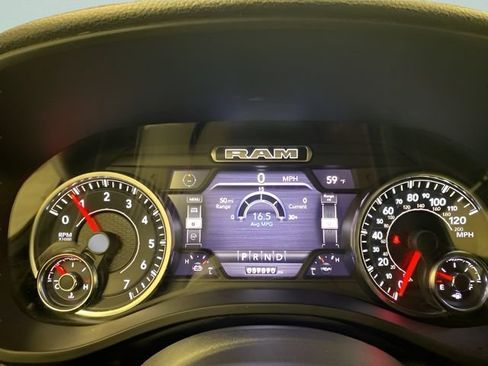 Used 2023 RAM 1500 Laramie AWD/4WD image 9