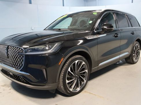 Used 2025 Lincoln Aviator Reserve w/ Equipment Group 201A AWD/4WD image 36