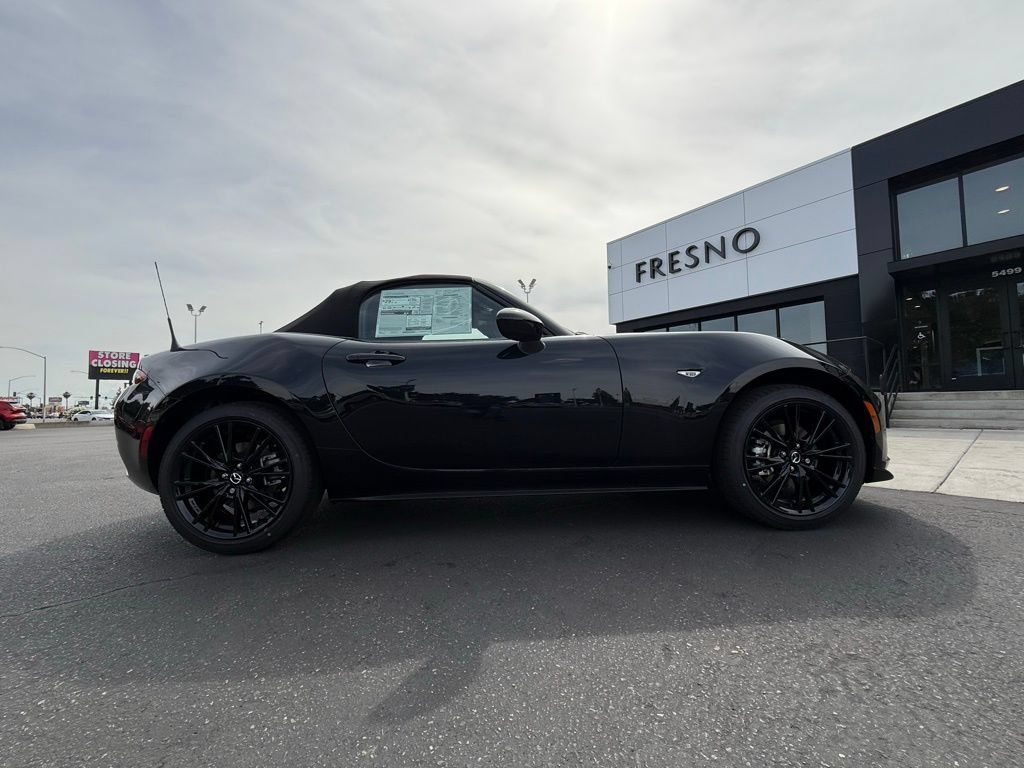 New 2026 MAZDA MX-5 Miata Club w/ Interior Package RWD image 10