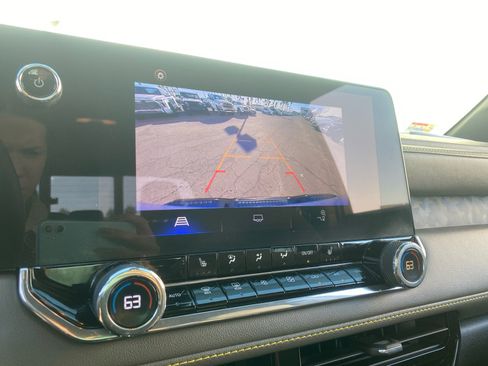 Used 2024 Chevrolet Colorado ZR2 image 27