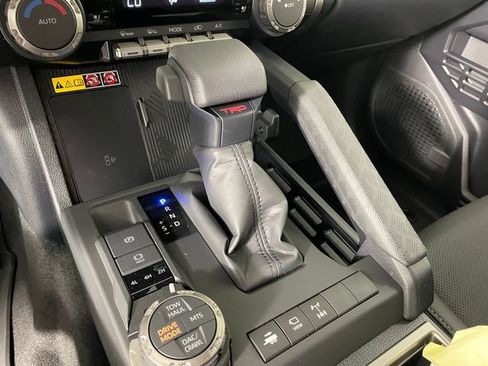New 2026 Toyota 4Runner TRD Off-Road Premium AWD/4WD image 4