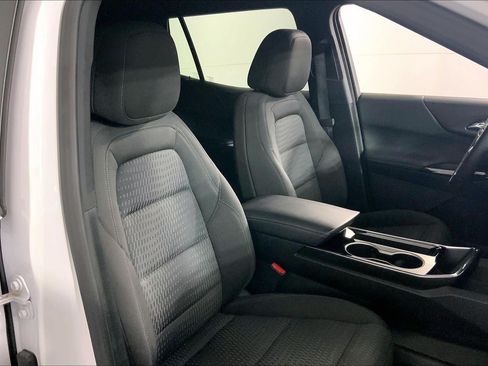Used 2025 Chevrolet Equinox LT AWD/4WD image 7