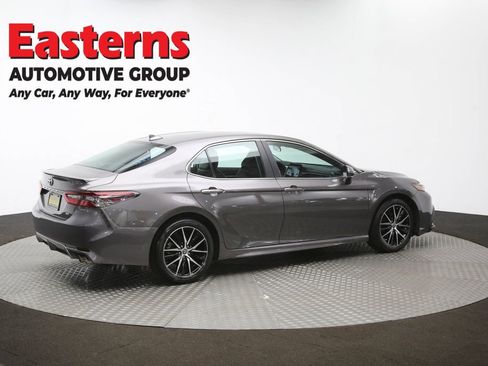 Used 2024 Toyota Camry SE image 42