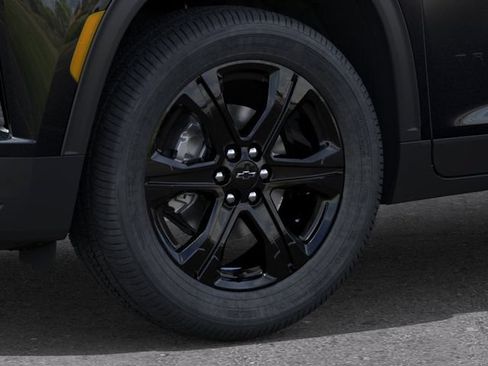 New 2027 Chevrolet Traverse LT w/ Midnight/Sport Edition FWD image 9