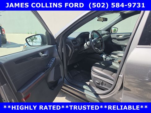 Used 2025 Ford Escape ST-Line w/ Equipment Group 301A FWD image 11