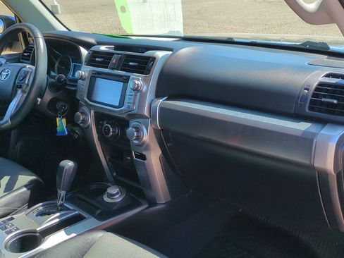 Used 2017 Toyota 4Runner SR5 Premium AWD/4WD image 30