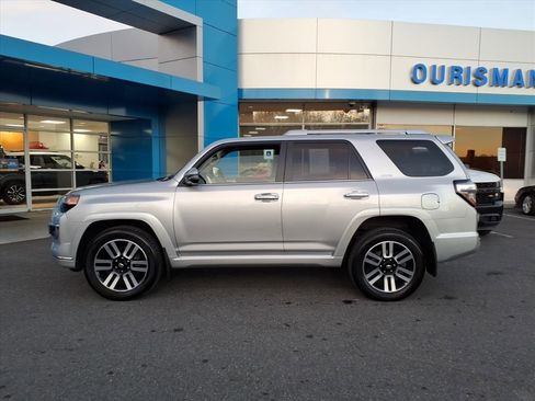 Used 2023 Toyota 4Runner Limited image 6