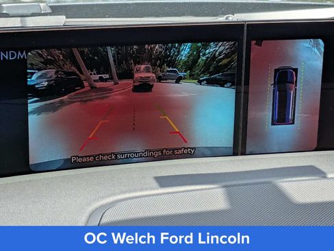 Certified 2026 Lincoln Navigator Reserve AWD/4WD image 14